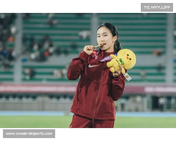 陈妤颉16岁突破极限 以22秒97斩获女子200米金牌刷新亚洲少年纪录 陈妤颉16岁突破极限 以22秒97斩获女子200米金牌刷新亚洲少年纪录